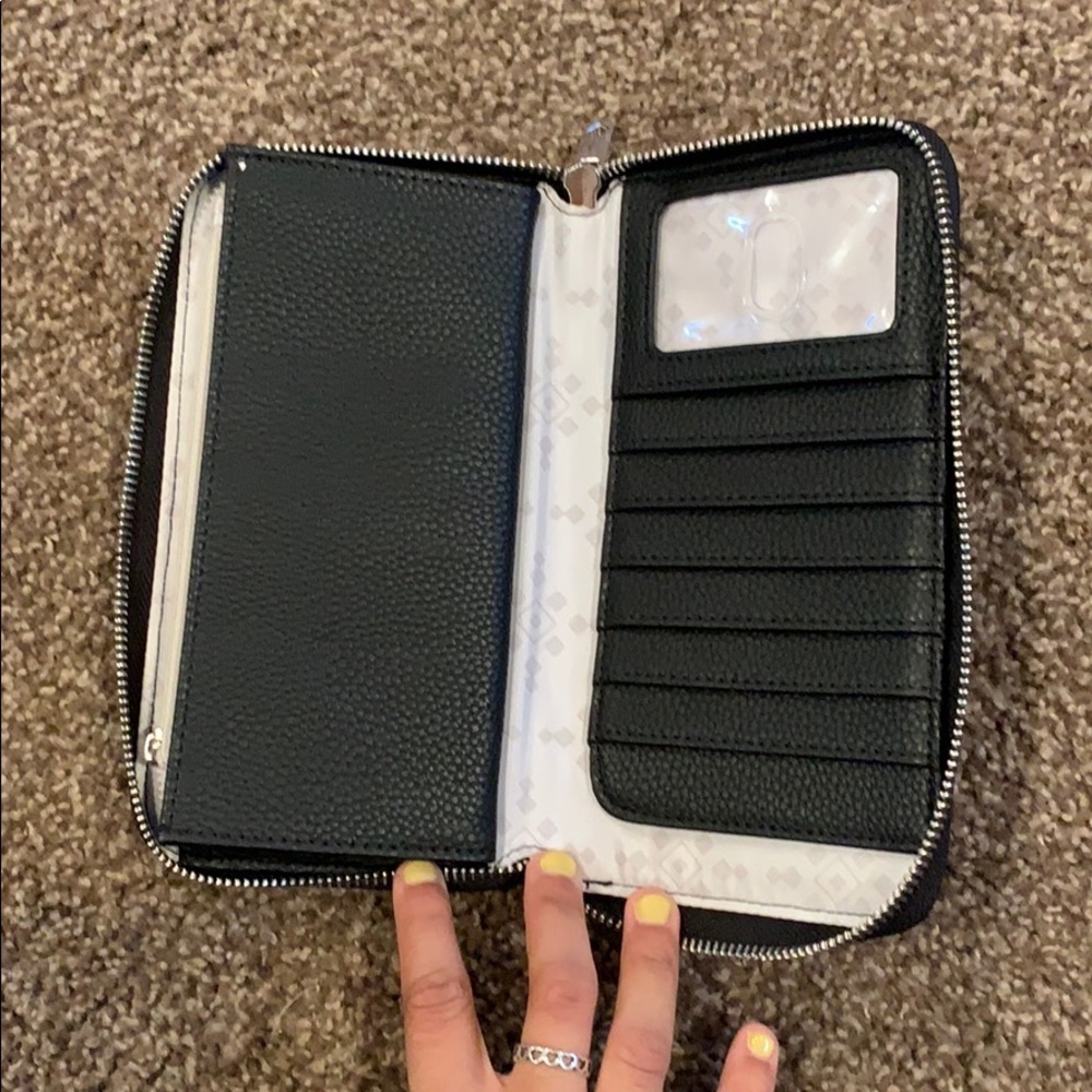 black Thirty One wallet zip around big pockets